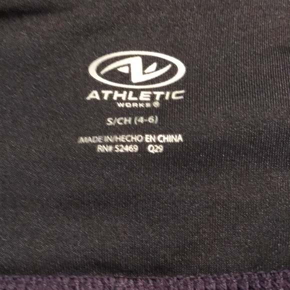 Athletic Works Leggings with Zipped Pockets - Picture 4 of 4